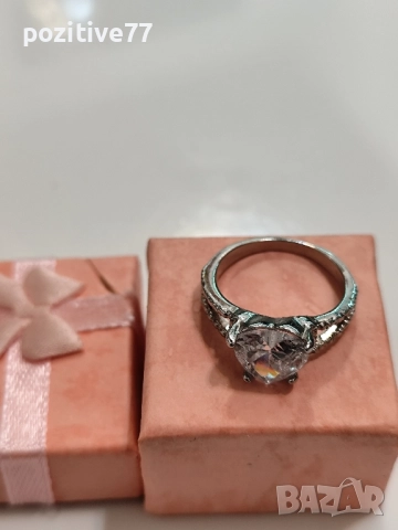 Златни пръстени 18к злато със камъни Сваровски, снимка 8 - Пръстени - 15048021