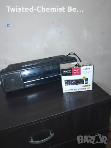 Касетофон Hitachi & Мини усилвател, снимка 2 - Радиокасетофони, транзистори - 53561845