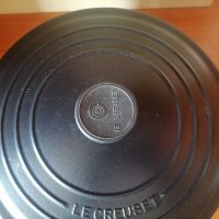 Le Creuset френска чугунена тенджера с капак , снимка 5 - Съдове за готвене - 43096492