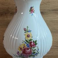 Уникално красива голяма ваза с капак -Bareuther Waldesassen -Bavaria, снимка 1 - Антикварни и старинни предмети - 45484860