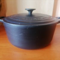 Le Creuset френска чугунена тенджера с капак , снимка 4 - Съдове за готвене - 43096492