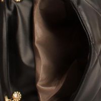 Дамска ватирана мека чанта в стилен дизайн и дръжка тип синджир, снимка 5 - Чанти - 45763421