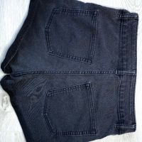 Топ и къси гащи С размер за 15лв, снимка 3 - Къси панталони и бермуди - 45237992