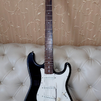 Електрическа китара , снимка 1 - Китари - 45024163