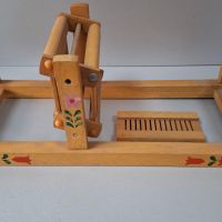 Спомен от миналото! Детско дървено станче за тъкане, снимка 1 - Колекции - 45537582