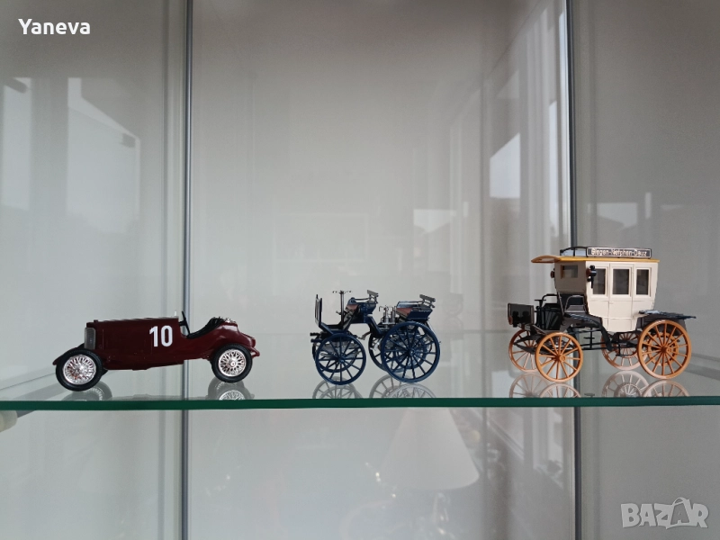 Mercedes , умалени vintage модели на легендарни автомобили. , снимка 1