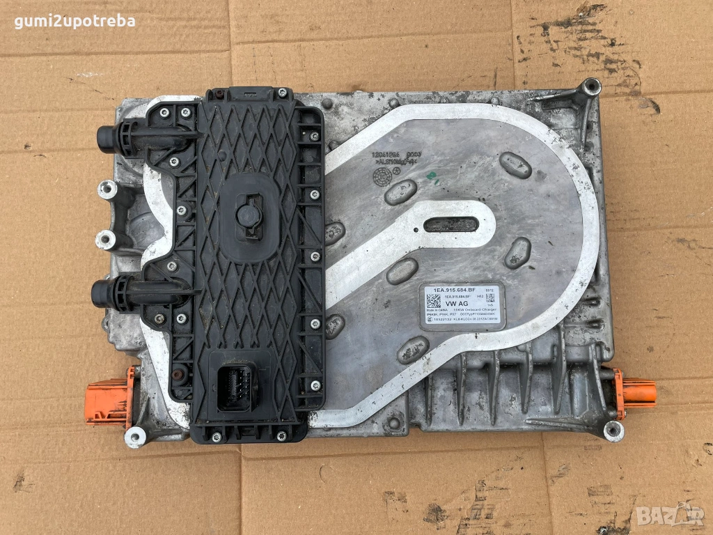 Инвертор Зарядно Основна Батерия 1EA915684BF VW ID.3 E11 pro, снимка 1