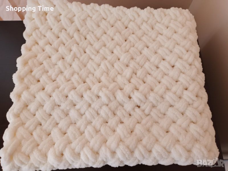 НОВО бяло бебешко одеяло ръчна изработка, размер 78/87 см, Спиди, снимка 1