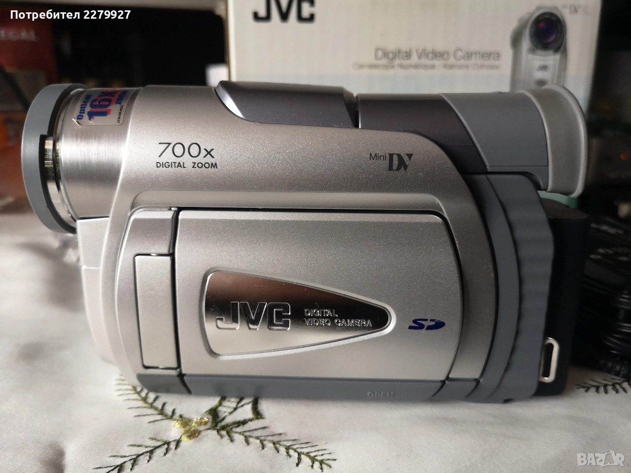 JVC GR-D60E Mini DV камера , снимка 1