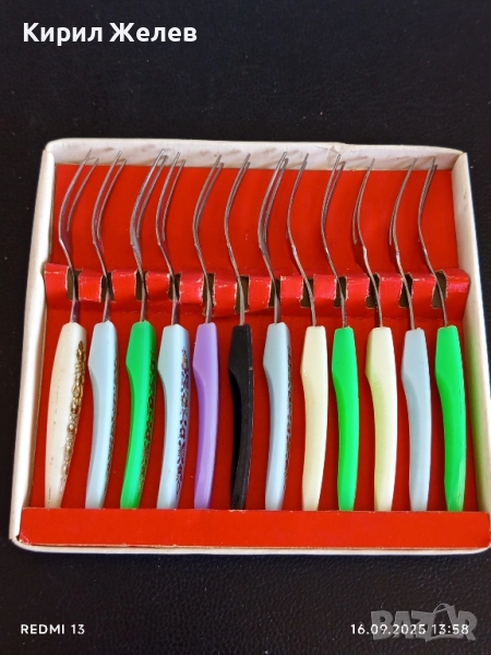 Винтидж комплект вилици ROSTFRAI за десерт,плодове много красив рядък за КОЛЕКЦИЯ 50487, снимка 1