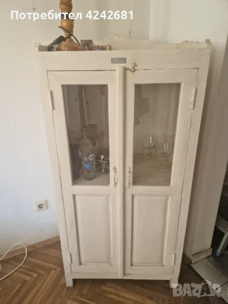 Шкаф от екзотично дърво, снимка 1