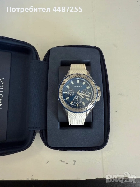 Часовник Nautica в перфектно състояние в гаранция, снимка 1