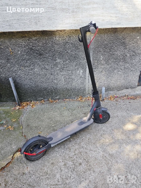 Електрическа тротинетка Xiaomi M365 386km., снимка 1