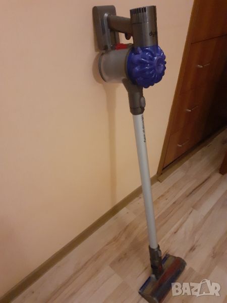 Прахосмукачка DYSON V6 Slim Origin, снимка 1