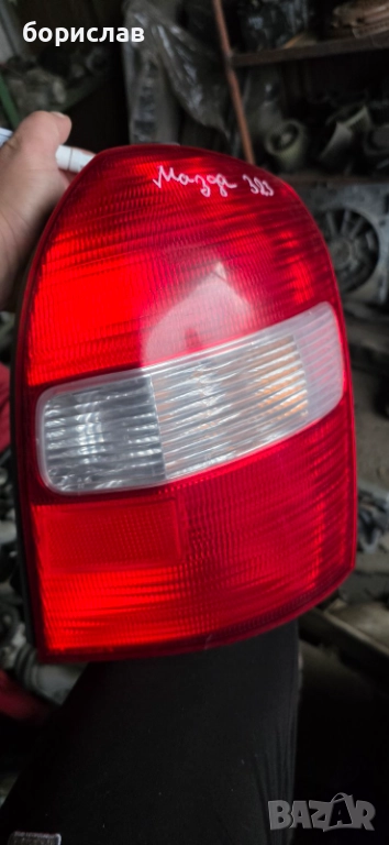 Десен стоп за Мазда 323, снимка 1