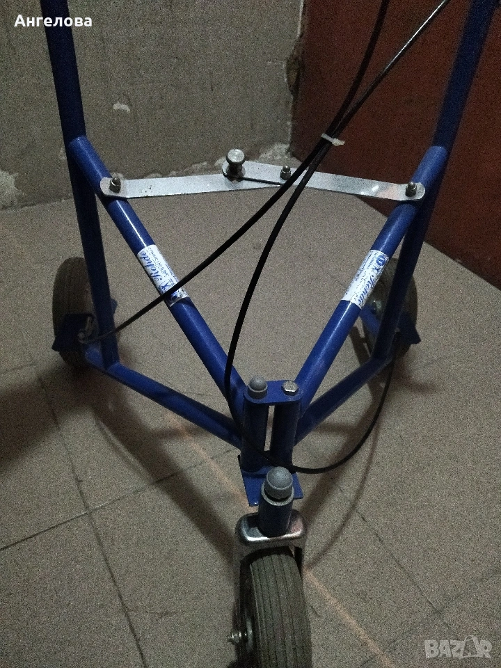 Помощна триколка, снимка 1