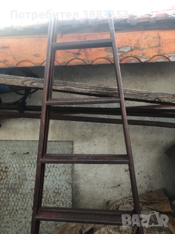 продавам метална градинска стълба