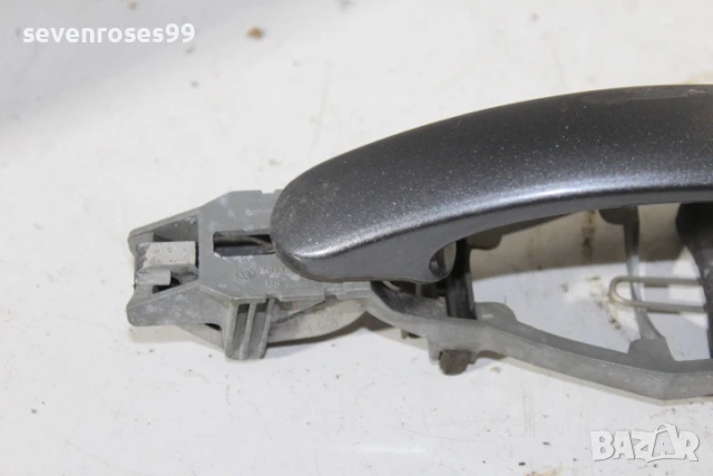 Дръжка външна задна лява Фолксваген Голф 5 Джета VW Golf 5 Jetta  1K0837886A, снимка 3 - Части - 50659538