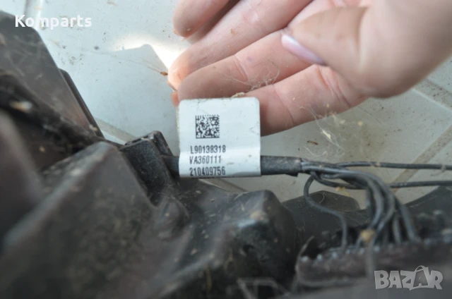 ОРИГИНАЛЕН ДЕСЕН ФАР НА ТОЙОТА КОРОЛА Е2021, TOYOTA COROLLA FASTBACK E21, снимка 4 - Части - 50645910