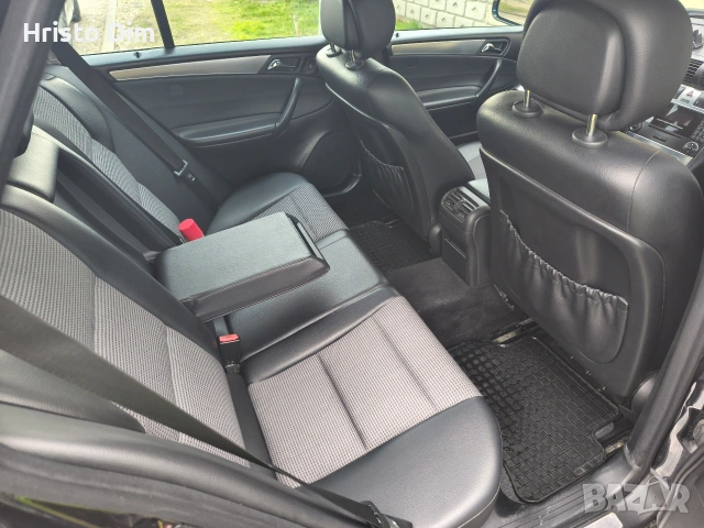 Мерцедес С180 Авангард, снимка 4 - Автомобили и джипове - 53129350