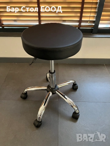 Стол на колелца Kiev black +2г гаранция, снимка 5 - Столове - 50937326