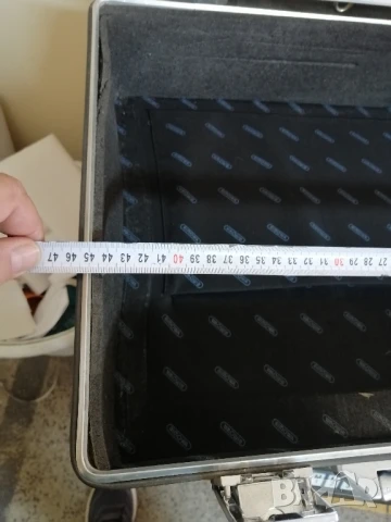 Алуминиев куфар RIMOWA , снимка 7 - Куфари с инструменти - 50671371