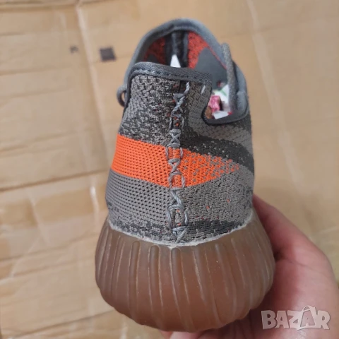 adidas YEEZY BOOST 350 V2 "Beluga Reflective" номер 43 ,5-44 оригинални маратонки , снимка 9 - Маратонки - 49912063
