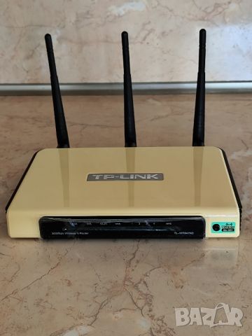 Рутер TP-LINK TL-WR941ND, снимка 2 - Мрежови адаптери - 46573603