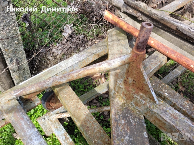 Продавам 4 броя основи на метално скеле Количка, снимка 6 - Други - 53689003