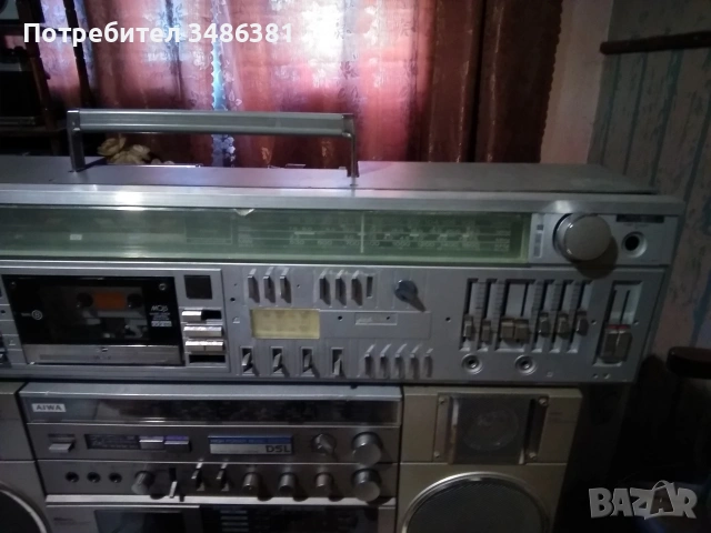 TOSHIBA RT S 983, снимка 3 - Радиокасетофони, транзистори - 54167186