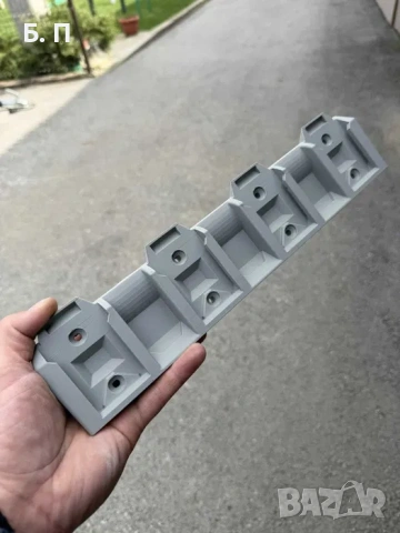 Стойки за 4 батерии Parkside, снимка 2 - Винтоверти - 54154305