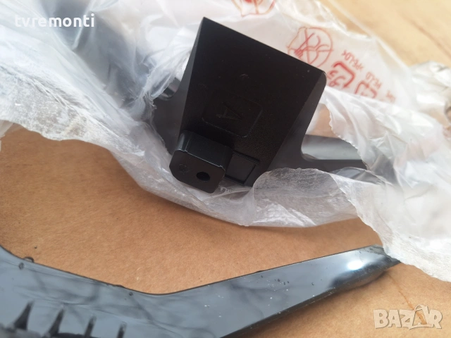 оригинална стойка за телевизор LG Модел 43UT80006LA, снимка 2 - Стойки, 3D очила, аксесоари - 53505724