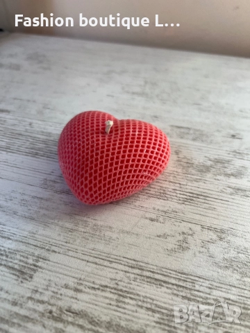 Нова ароматна свещ във формата на сърце в червен цвят с уникален аромат ❤️, снимка 2 - Декорация за дома - 52247671