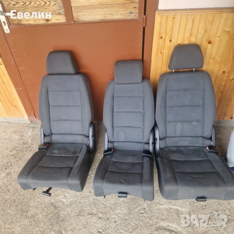 втори ред седалки VW Touran 2006г