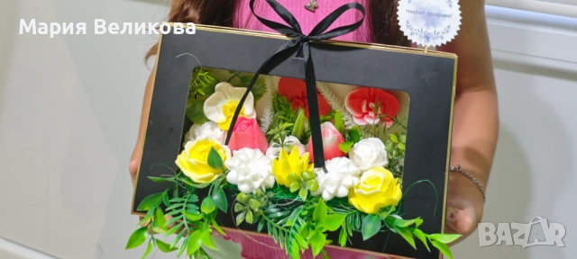 Кутия със сапунени цветя
