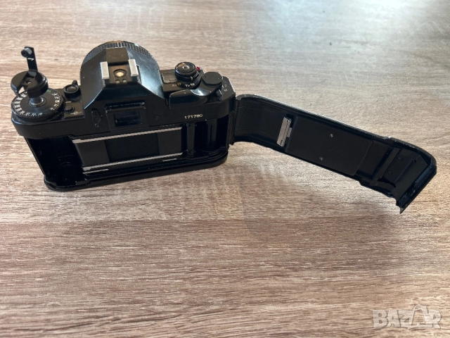 Canon A-1 с обектив Canon lens fd 50mm 1:1,4 S.S.C, снимка 7 - Фотоапарати - 52062393