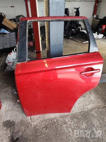 Врати за Mitsubishi Outlander 3 -2014-