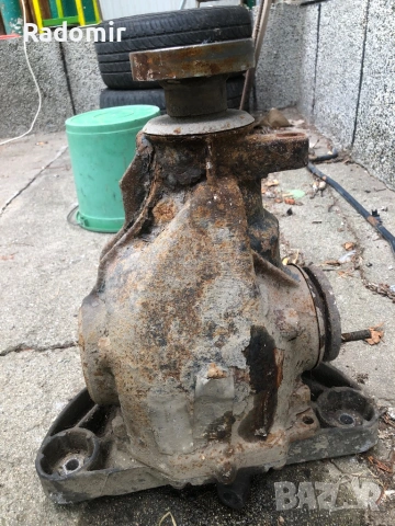 Доференциал BMW E39 2000 г ръчна скоростна кутия , снимка 2 - Части - 53788219