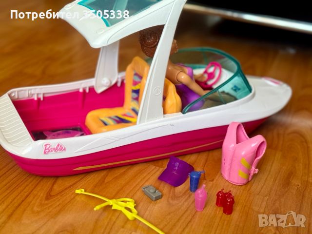 Яхта за кукли - Барби + аксесоари, снимка 10 - Играчки за стая - 46408994
