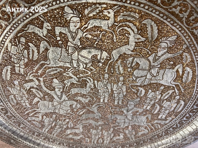 Антична чиния, изобразяваща сцени от конни борби, снимка 3 - Антикварни и старинни предмети - 51484323