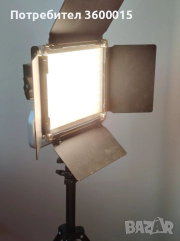 2 LED Neewer 660 RGB лампи комплект