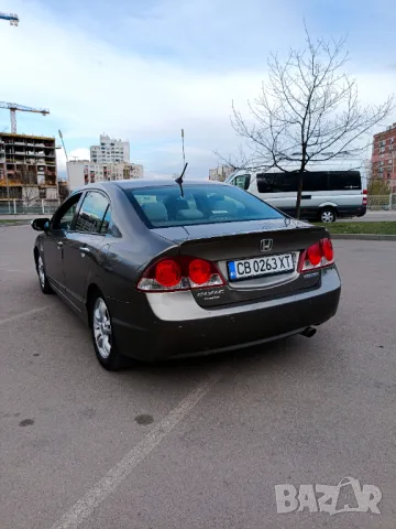 Honda Civic VIII Sedan Hybrid IMA, снимка 5 - Автомобили и джипове - 49998087