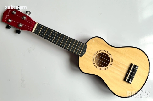 Оригинално Укулеле Martin Smith UK-212 Soprano Ukulele , снимка 2 - Струнни инструменти - 52752642