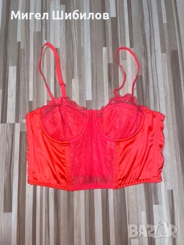 Продавам розов корсет (чисто нов)  