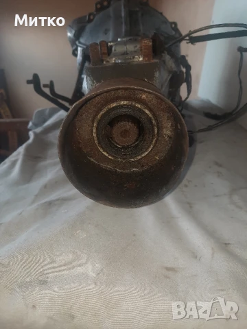 Ръчна скоростна кутия от Мицубиши L400  DELICA от 90 те години, снимка 5 - Части - 50980369