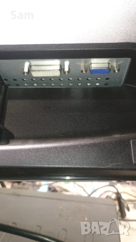 Монитор 20, снимка 3 - Монитори - 52171147