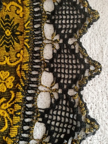 Кувертюра вълнена ретро, снимка 5 - Покривки за легло - 50507379