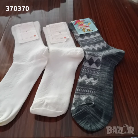  детски ретро чорапи  и дамски чорапогащи - на различни цени