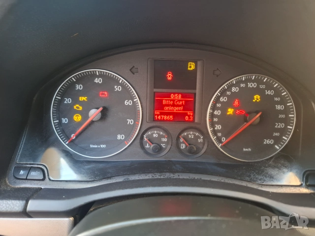 VW Golf V 1.6бензин 147000км.Доказуеми Нов Внос, снимка 9 - Автомобили и джипове - 54003766