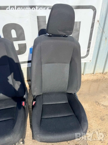 Предни седалки от Toyota Corolla 1.6i Valvematic Comfort, 132 ph., engine 1ZRV, 6 sp., 2015, euro 5B, снимка 9 - Аксесоари и консумативи - 53602592